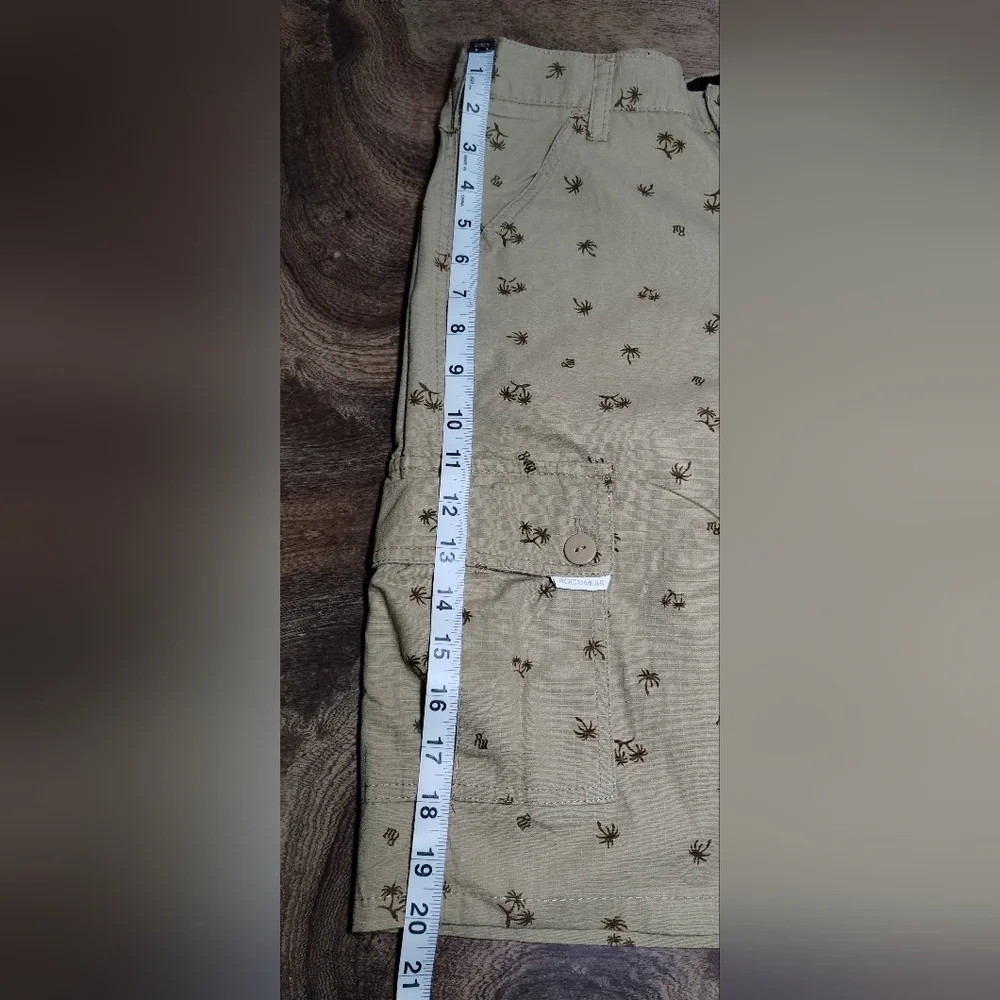Rocawear Tan Patterned Cargo Shorts 14/29